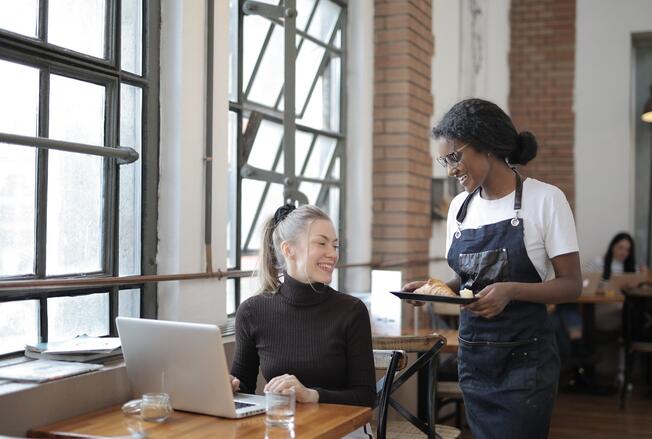 Waitress restaurant